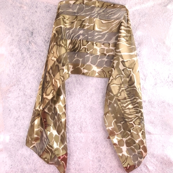 Long Green Scarf, Mixed Animal Print - Picture 7 of 8